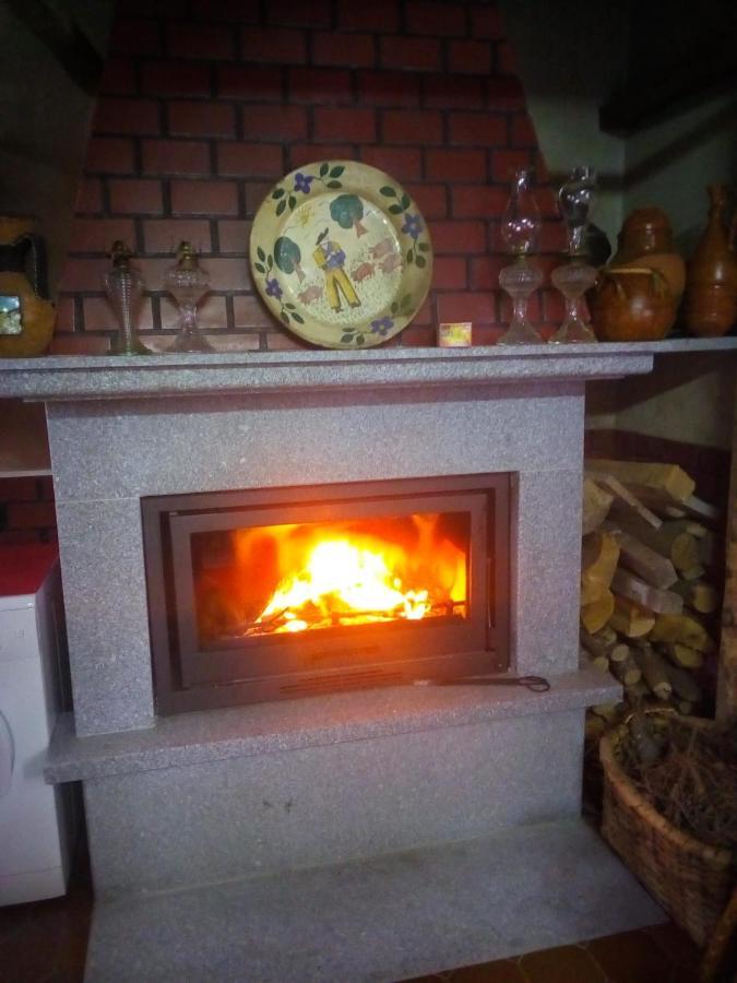 فيلا Pinheirinhos - Quinta De Sao Caetano Carapito المظهر الخارجي الصورة